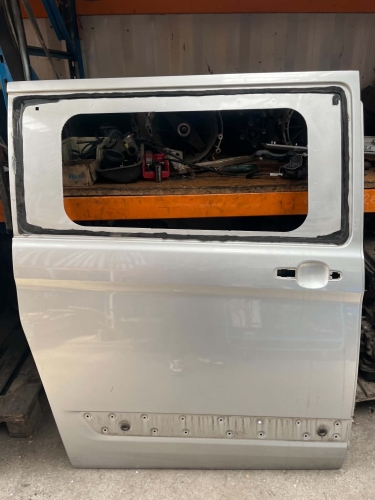 Ford Transit Custom jobb tolóajtó gyári bontott (2013-2018)