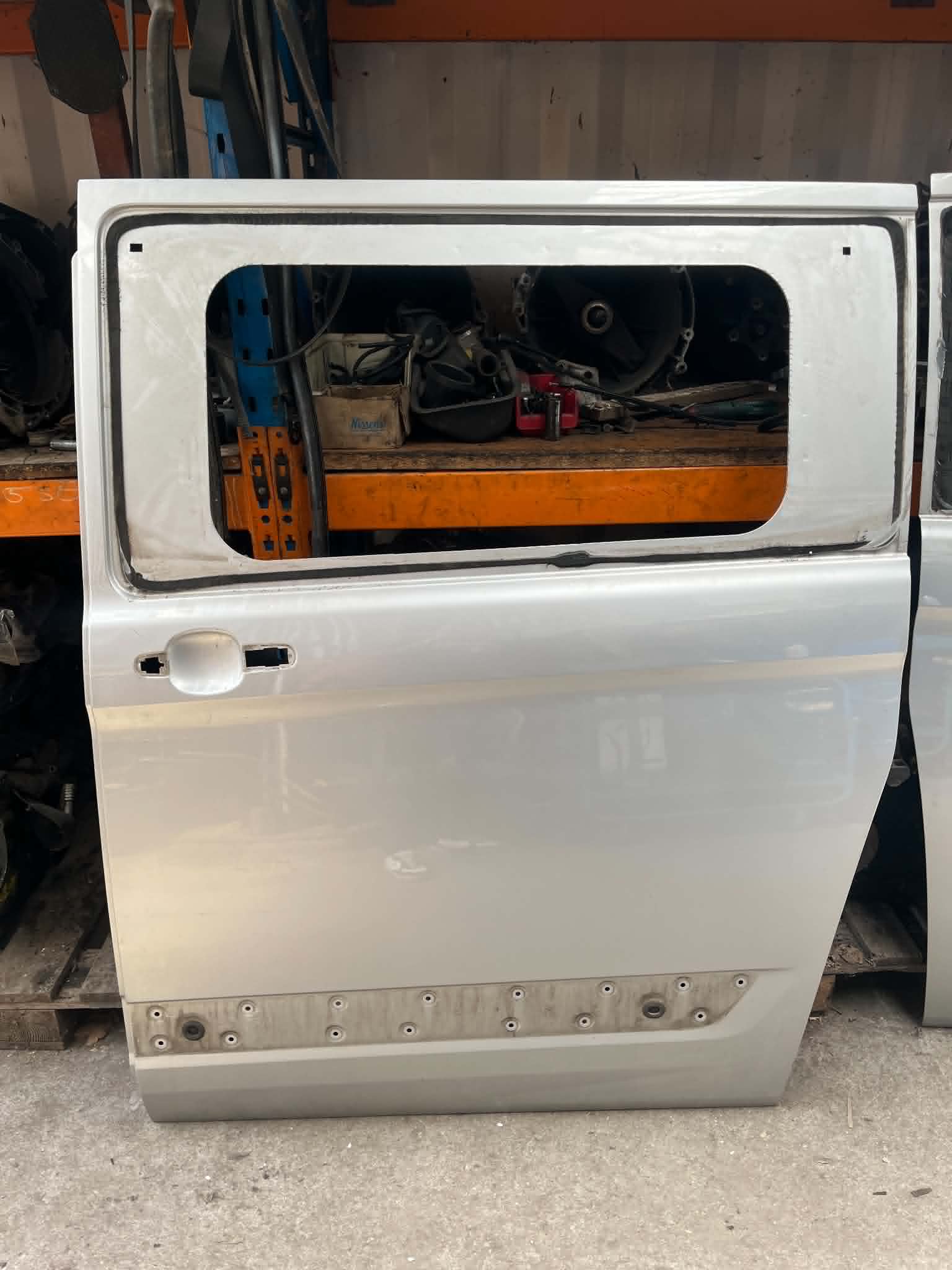 Ford Transit Custom bal tolóajtó gyári bontott (2013-2018)