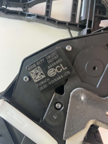 Ford Transit Custom jobb első zárszerkezet gyári bontott (2018-)